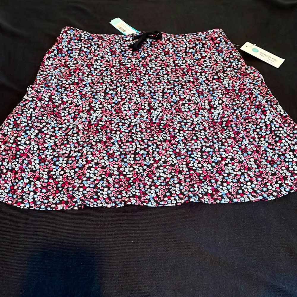 NWT Margaret M Floral Skirt